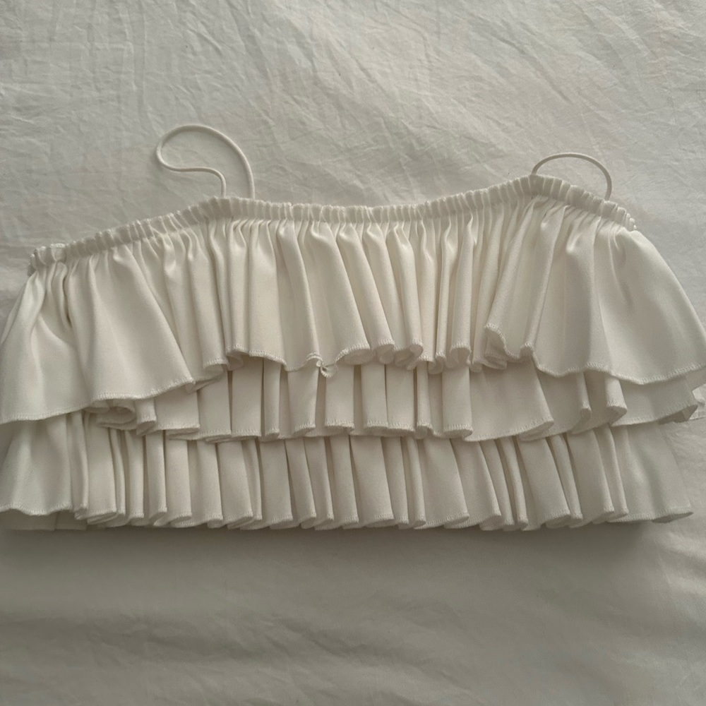 Elegant Cream Ruffle Crop Top - Picture 5 of 6